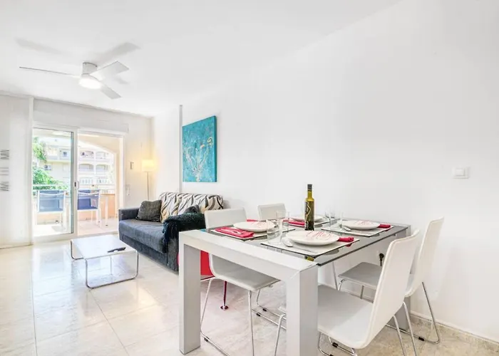 With Beautiful Views *